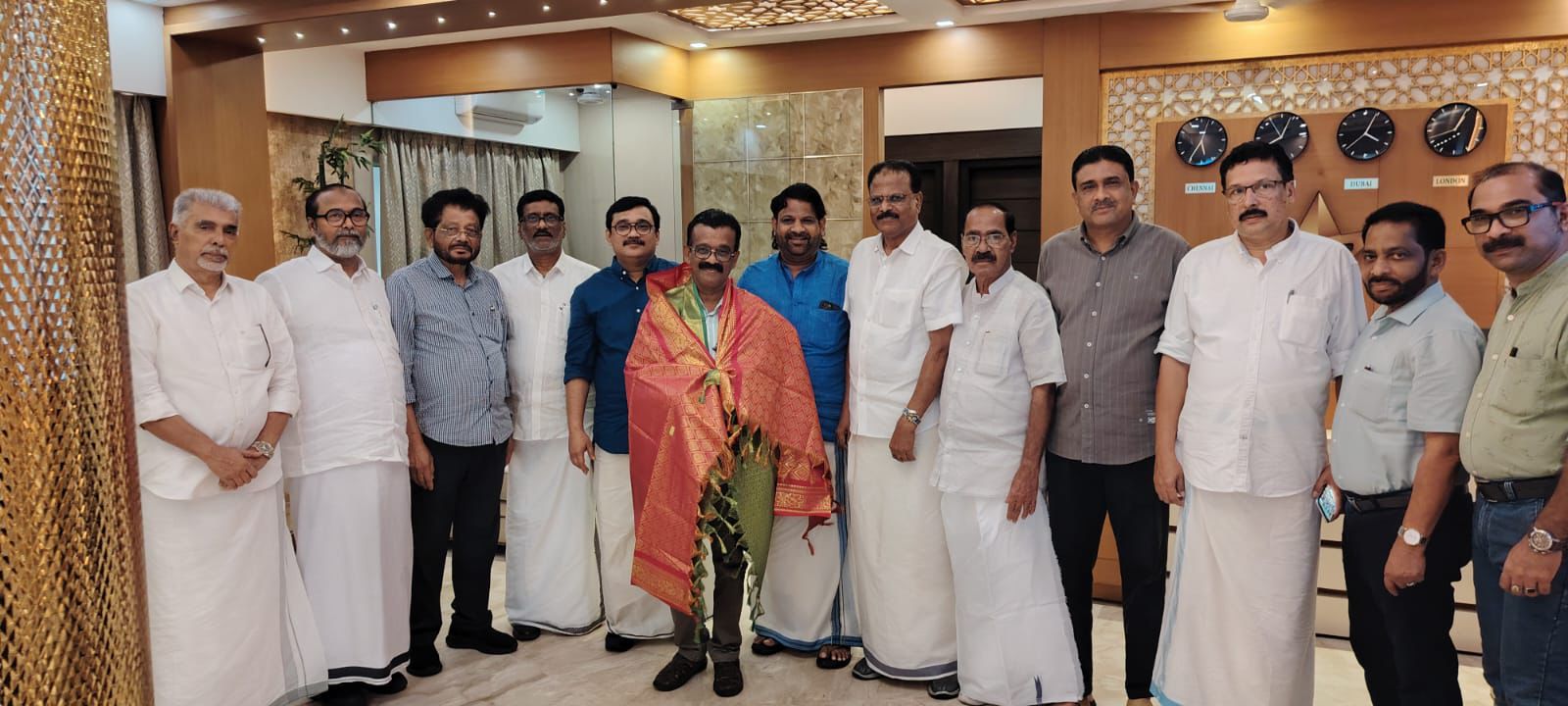എം പി മുഹമ്മദ് കോയക്ക് സ്വീകരണം നൽകി