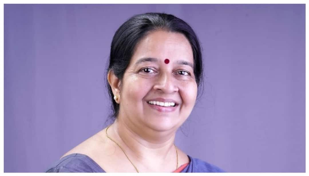 *ഗ്യാലറിയിൽ നിന്ന് വീണ ഉമ തോമസ് എംഎല്‍എക്ക് ഗുരുതര പരിക്ക്; കൊച്ചി സ്‌റ്റേഡിയത്തിലെ ഗ്യാലറിയില്‍ നിന്നാണ് എംഎൽഎ വീണത്. അത്യാഹിത വിഭാഗത്തിൽ പ്രവേശിപ്പിച്ചു