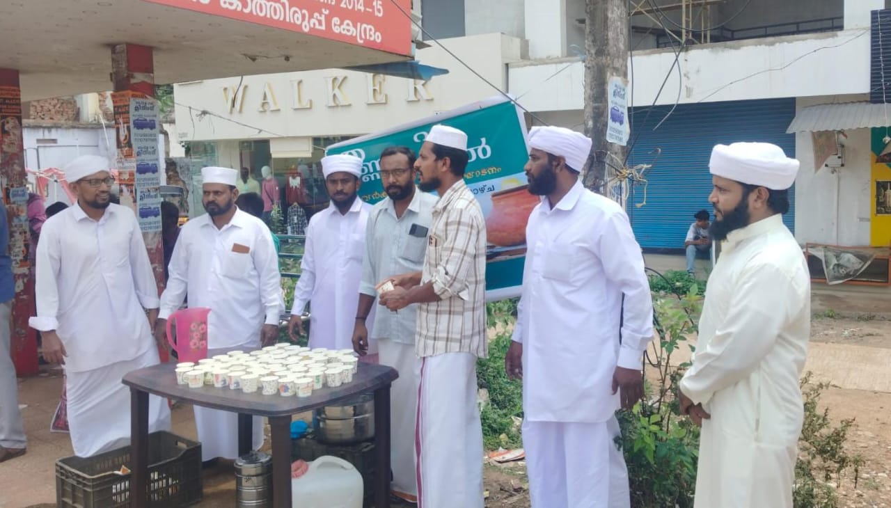 എസ് വൈ എസ് തണ്ണീർപന്തൽ നിർമ്മിച്ചു 