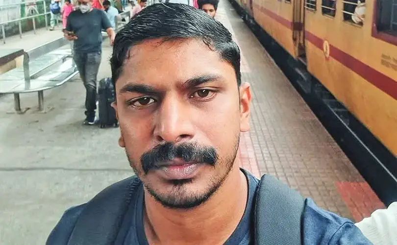 ഭാര്യ മൂന്നുമാസം ഗര്‍ഭിണി; 45 ദിവസം അവധിയില്ലാതെ ജോലി ചെയ്യേണ്ടി വന്നു. വയനാട് സ്വദേശിയായ പോലീസുകാരൻ സ്വയം നിറയൊഴിച്ച്‌ ജീവനൊടുക്കിയത് അവധി ലഭിക്കാത്തതു മൂലമുള്ള മാനസികസംഘര്‍ഷത്തിലെന്ന്